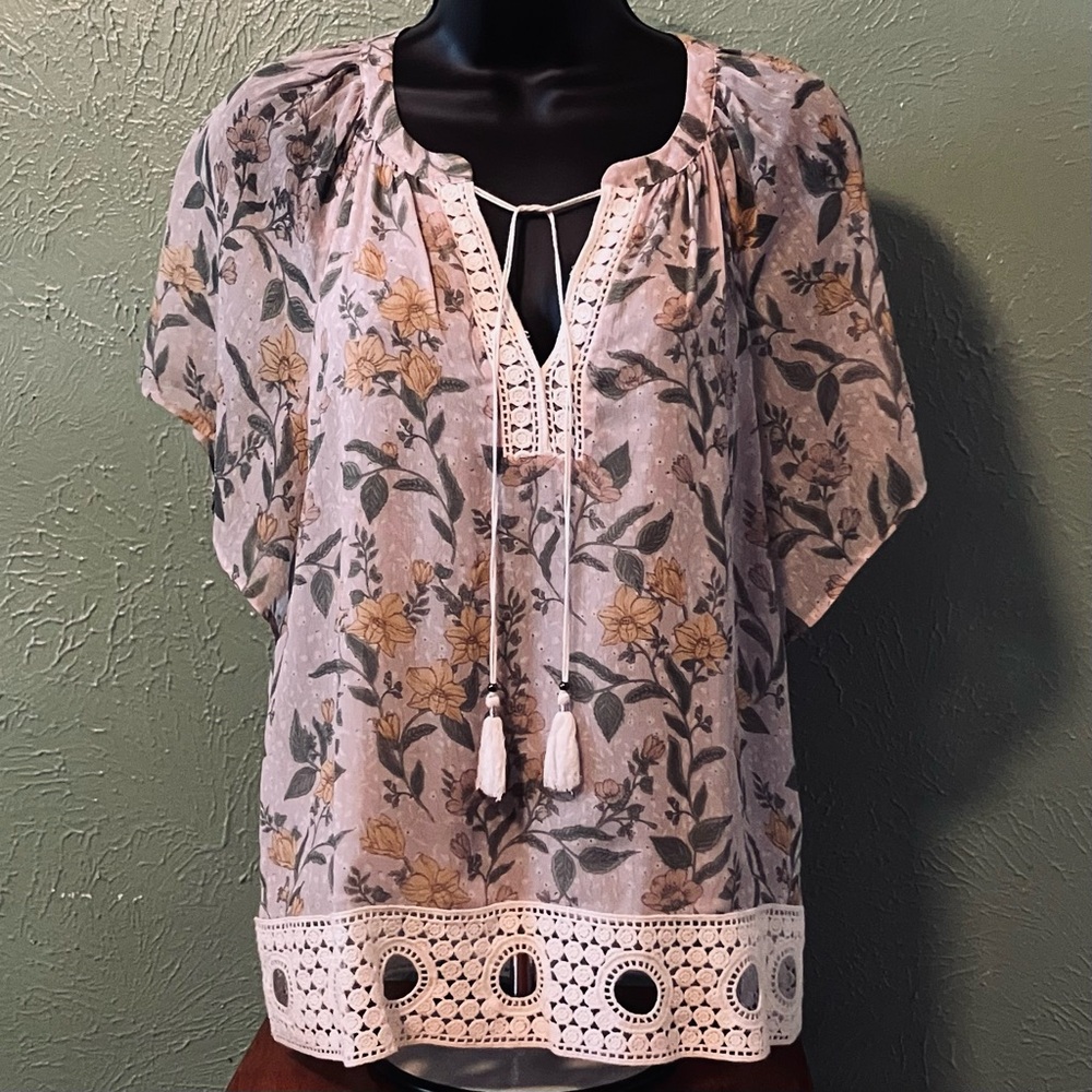 Floral Lace Women's Blouse in Cream and Yellow